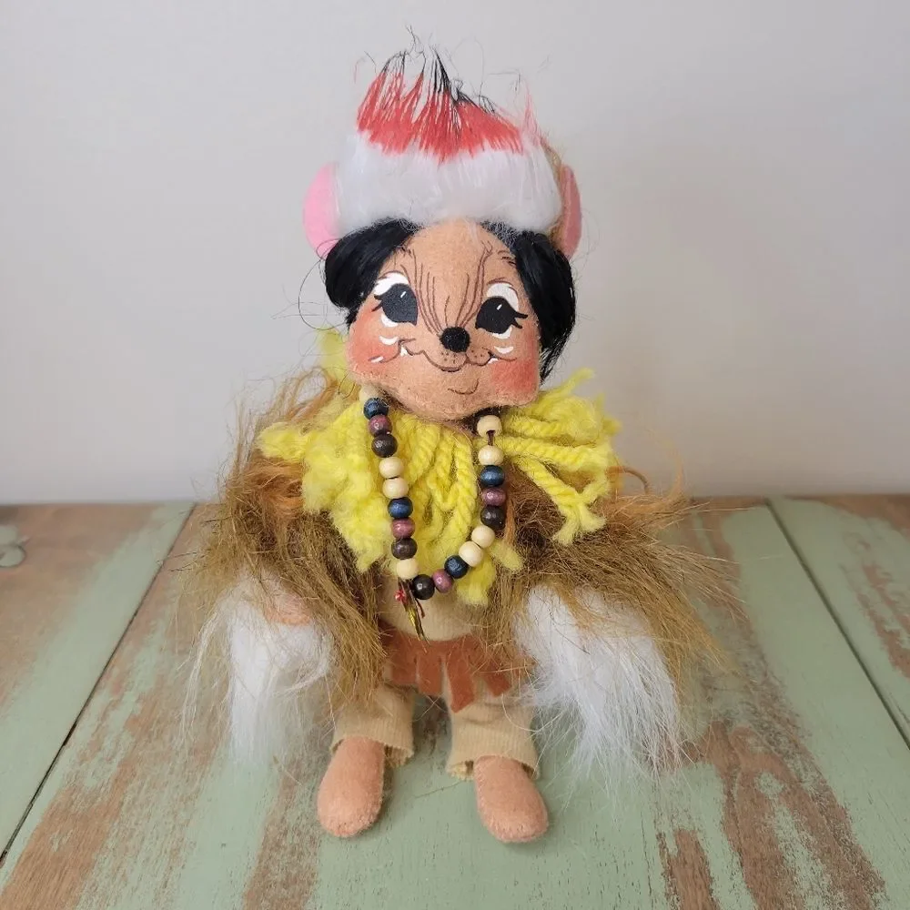 Annalee 2004 Tribal/Native-Inspired Mouse – 7” Figurine – Beaded